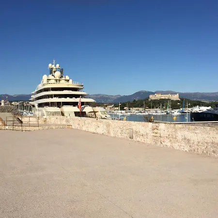 ヴィラ L'adret Et Sa Piscine