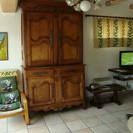 L'adret Et Sa Piscine *