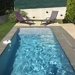ヴィラ L'adret Et Sa Piscine *