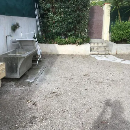 L'adret Et Sa Piscine Willa Juan-les-Pins