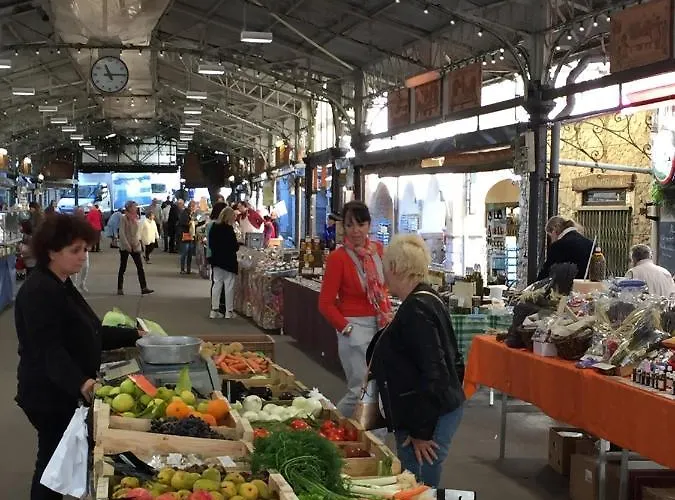 L'adret Et Sa Piscine Вілла