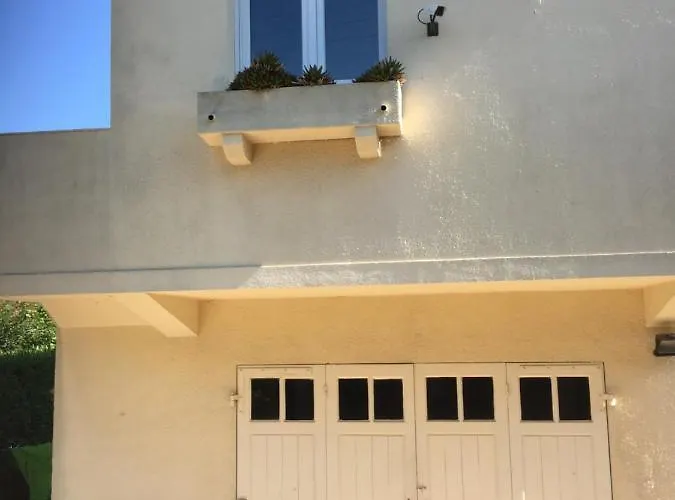 Вілла L'adret Et Sa Piscine