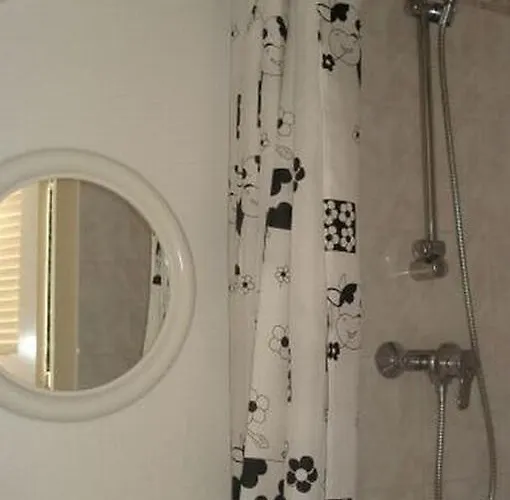 L'adret Et Sa Piscine Vila *